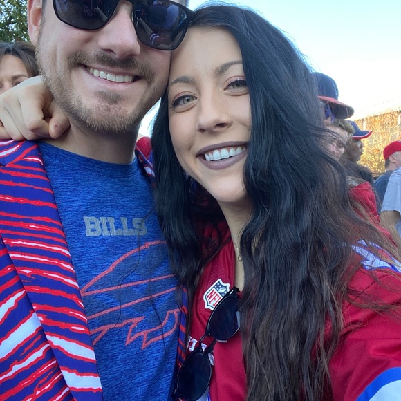 Welcome! I'm Taylor 😊 - Picture 2 of 4